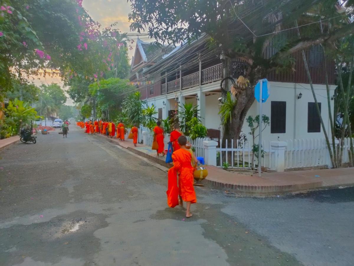 Lotus Corner - Heritage B&B Luang Prabang Bagian luar foto