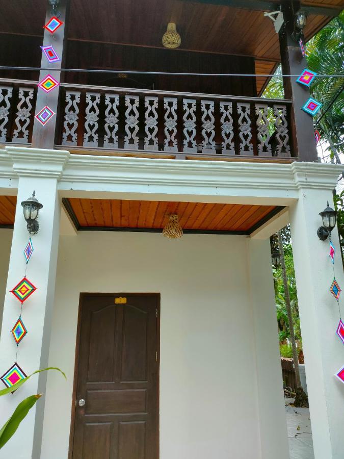 Lotus Corner - Heritage B&B Luang Prabang Bagian luar foto