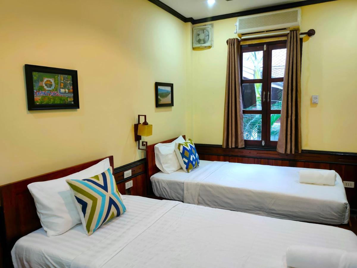 Lotus Corner - Heritage B&B Luang Prabang Bagian luar foto